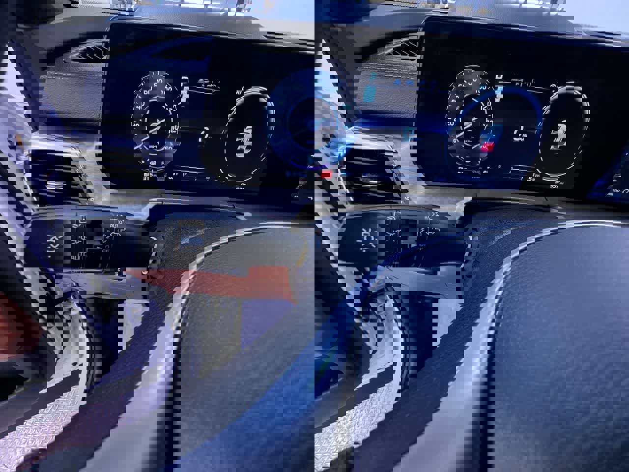 Used 2025 Kia Telluride SX Prestige X-Line image 18