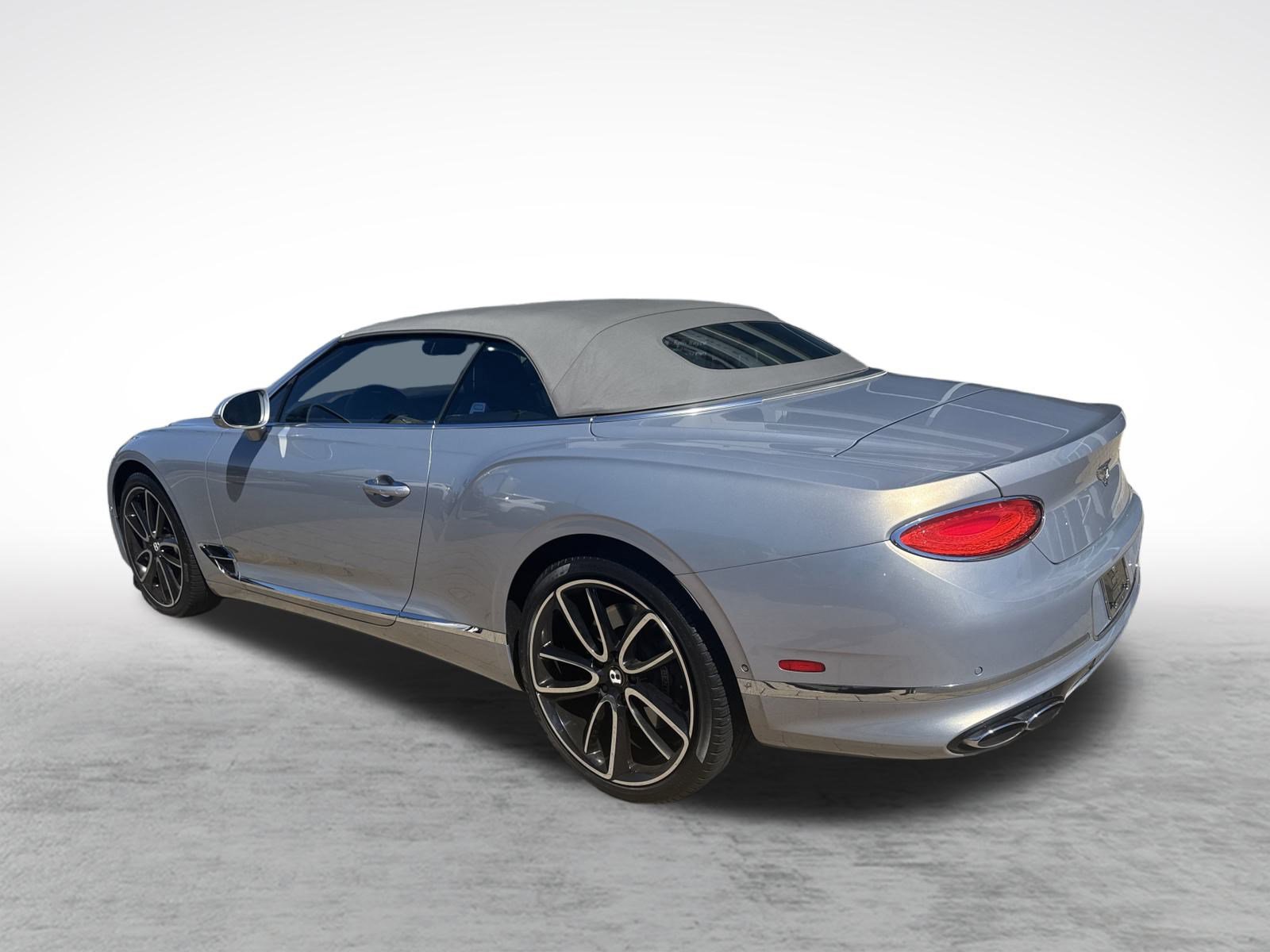 Used 2020 Bentley Continental GT image 3