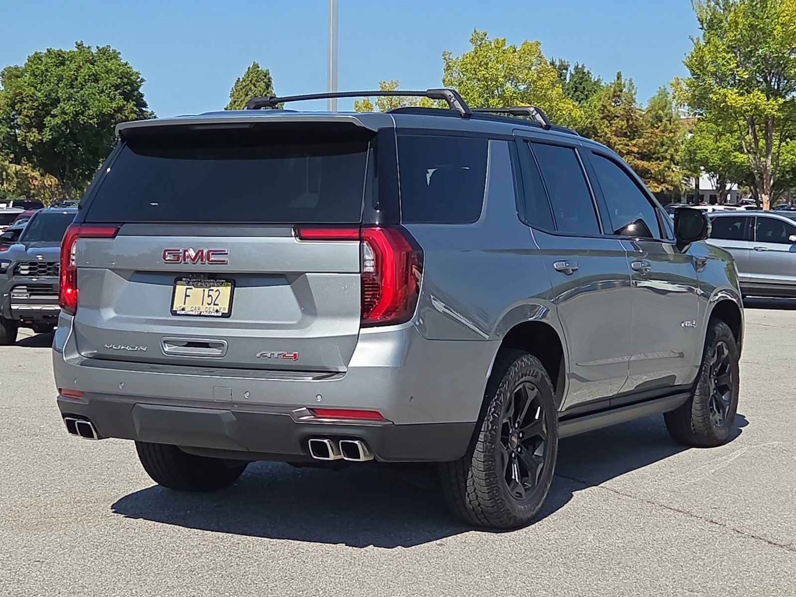 Used 2026 GMC Yukon AT4 Ultimate w/ LPO, Floor Liner Package AWD/4WD image 5