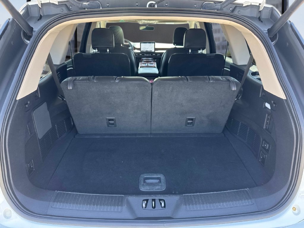 Certified 2023 Lincoln Aviator Reserve w/ Equipment Group 201A RWD image 10