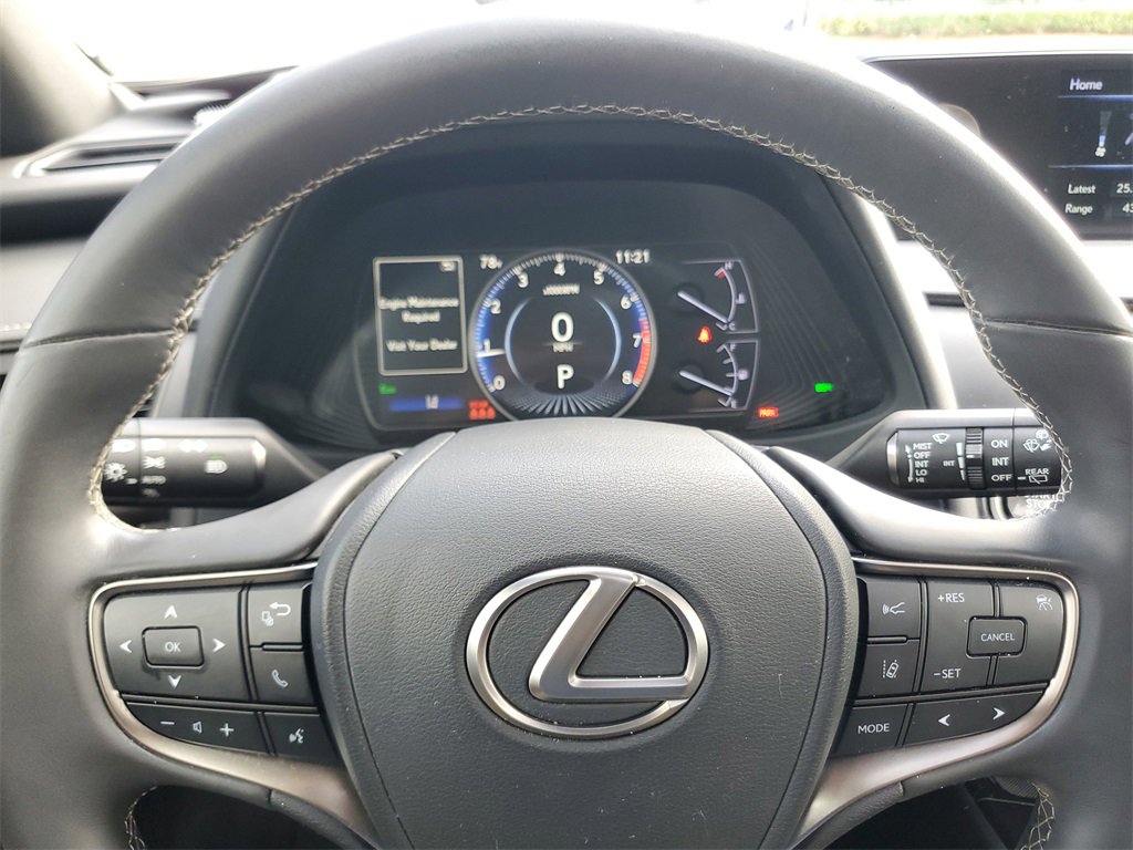 Used 2019 Lexus UX 200 image 20