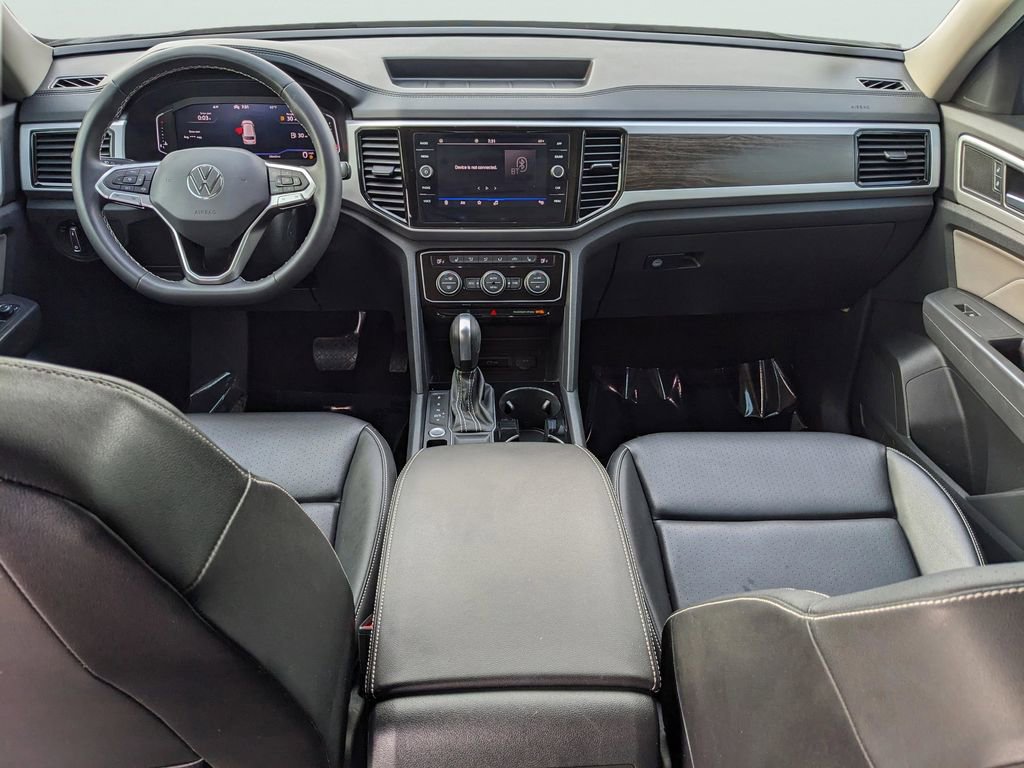 Certified 2023 Volkswagen Atlas SE image 13