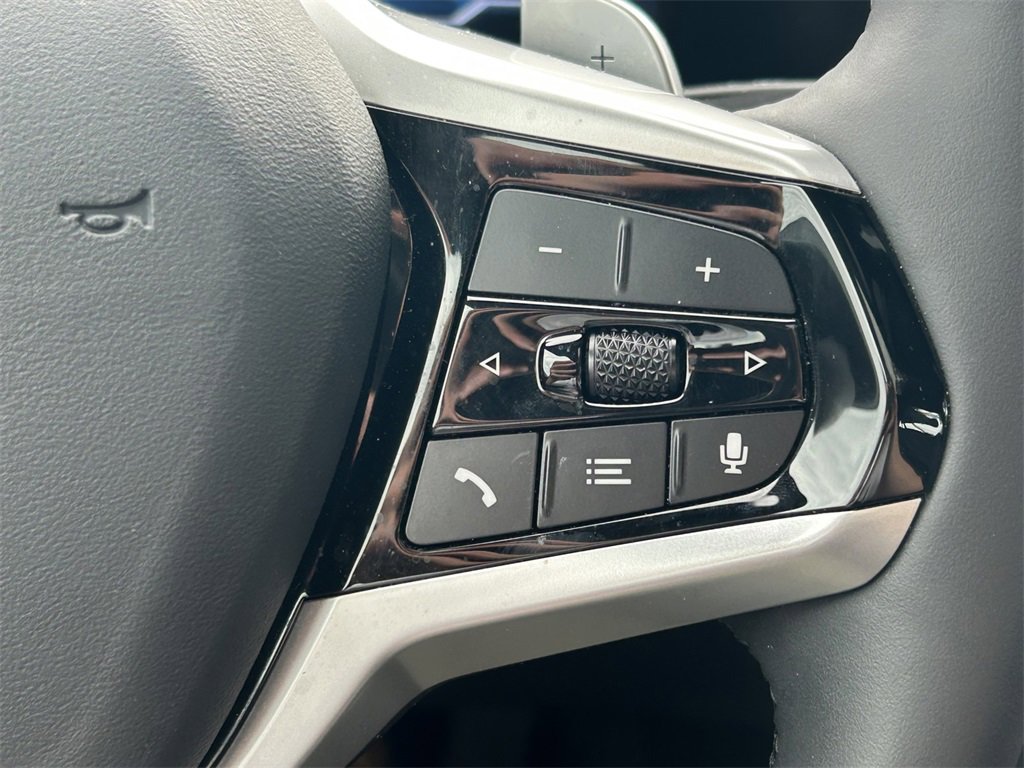 Used 2025 BMW 330i xDrive Sedan image 43