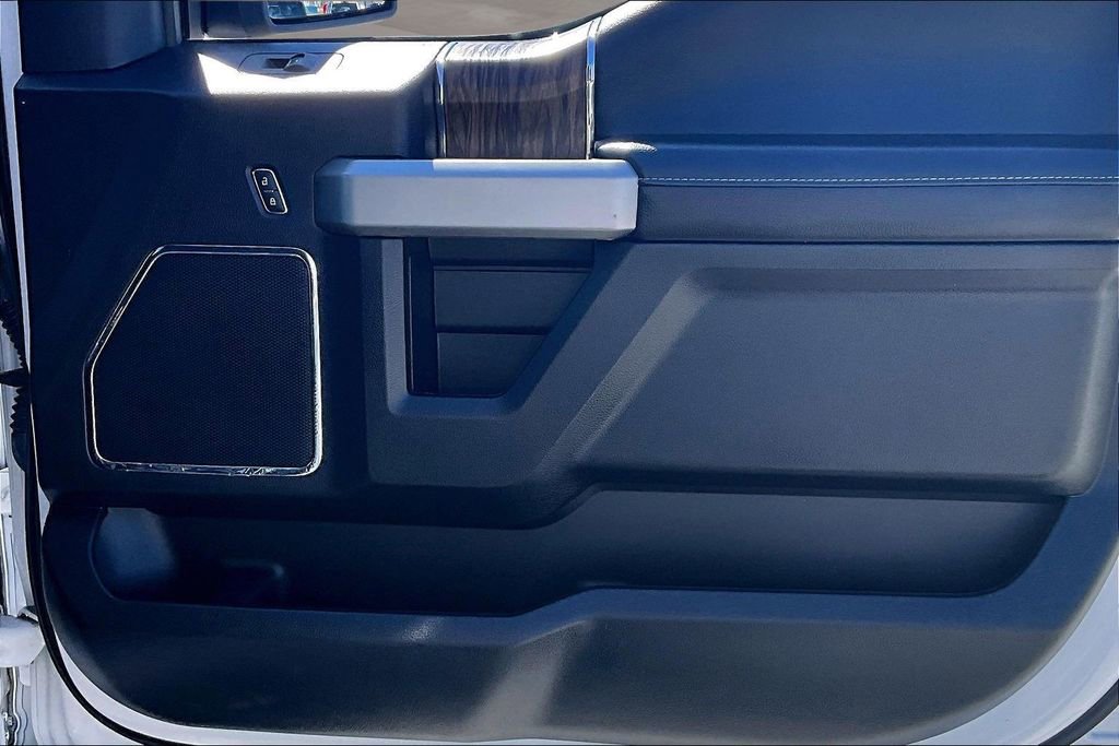 Used 2019 Ford F150 Lariat w/ Equipment Group 502A Luxury AWD/4WD image 26