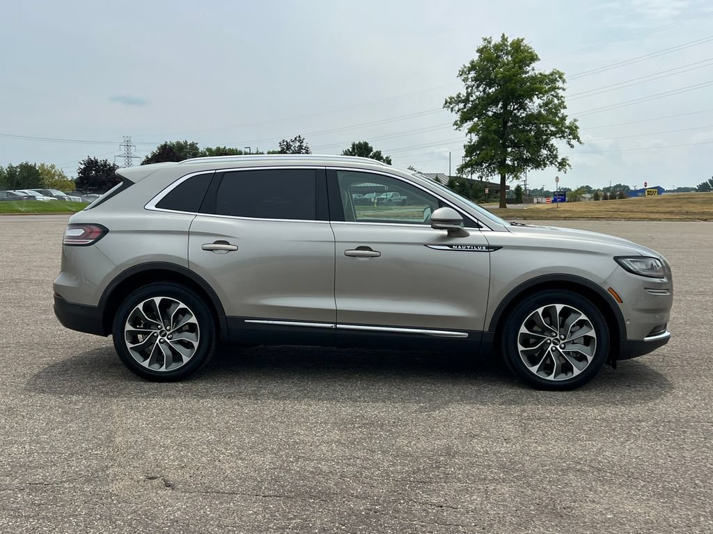 Used 2023 Lincoln Nautilus Reserve w/ Equipment Group 201A AWD/4WD image 48