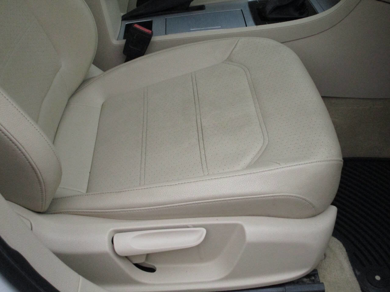 Used 2012 Volkswagen Passat 2.5 SE FWD image 11