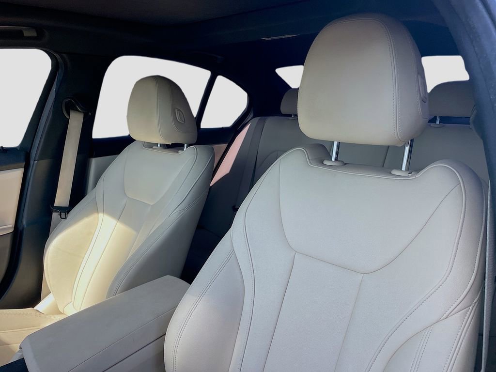 Used 2021 BMW 330i Sedan image 12