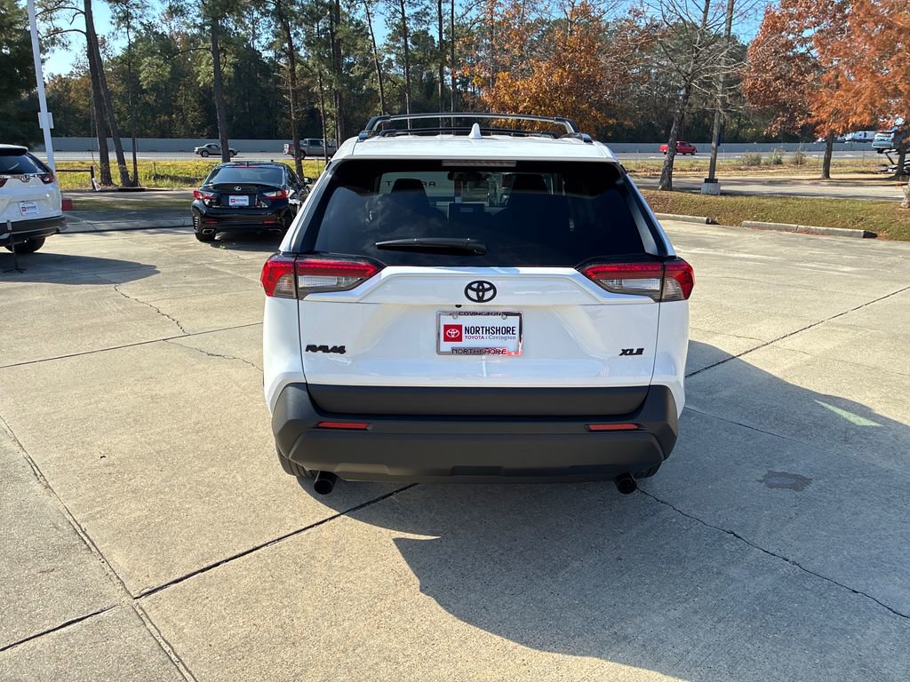 New 2025 Toyota RAV4 XLE image 5
