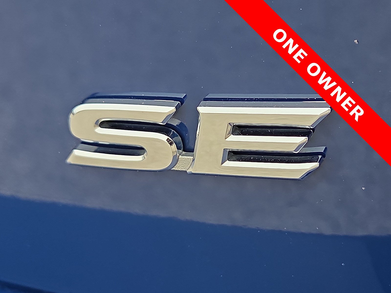 Used 2024 Toyota Camry SE FWD image 8