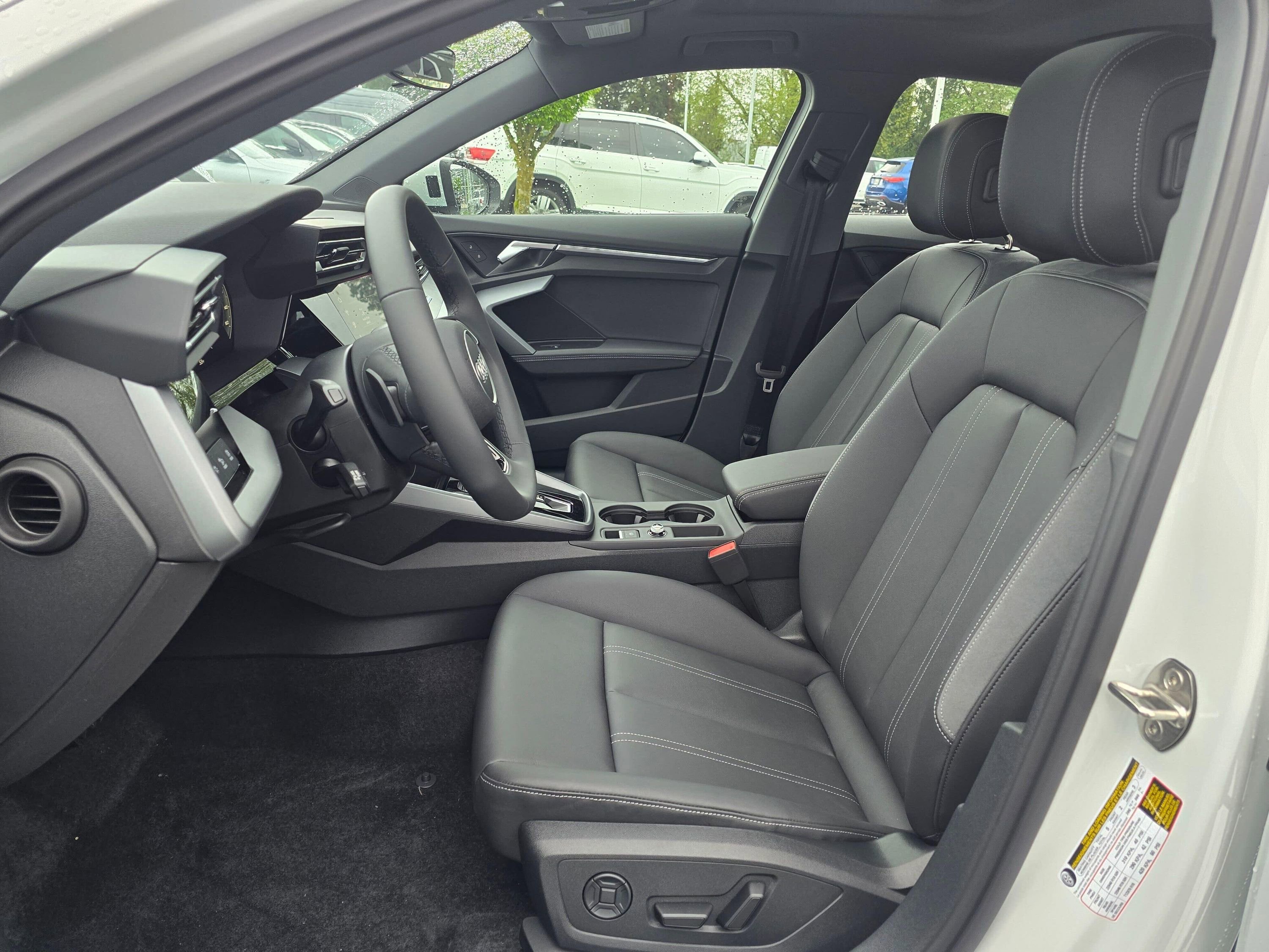 Used 2023 Audi Q4 e-tron Premium Plus RWD image 12