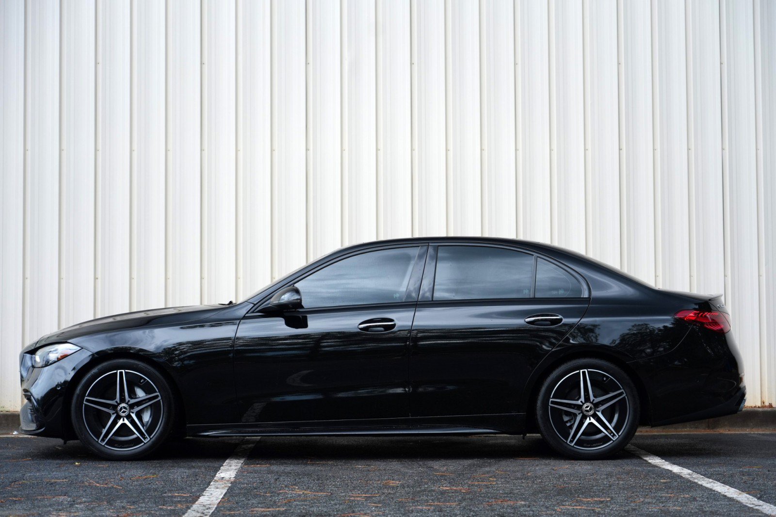 Used 2025 Mercedes-Benz C 300 4MATIC Sedan w/ AMG Line w/ Night Package image 9