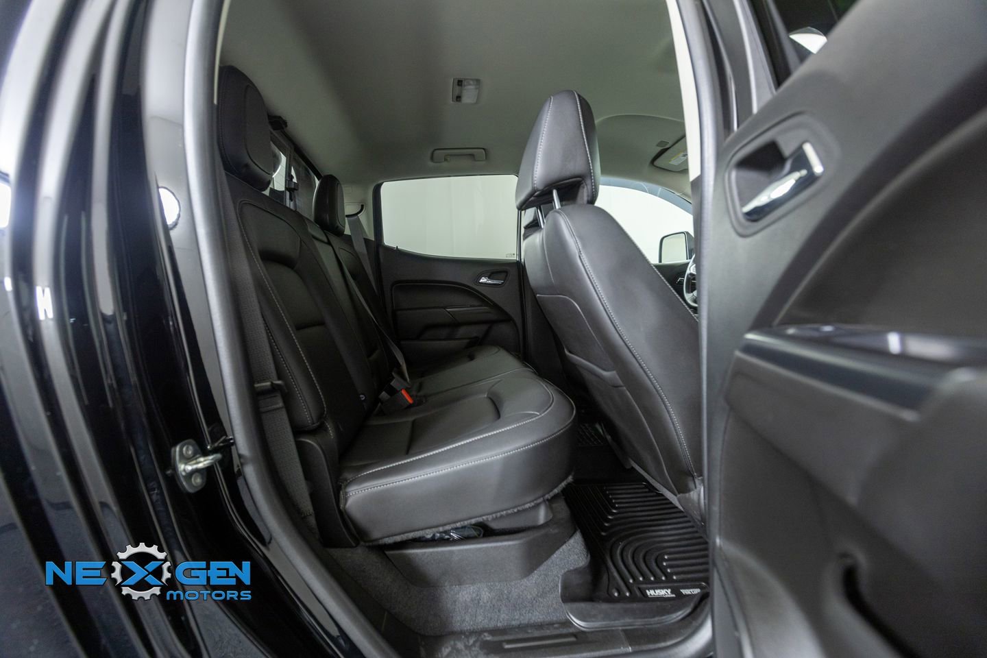 Used 2020 Chevrolet Colorado ZR2 w/ ZR2 Midnight Special Edition image 38