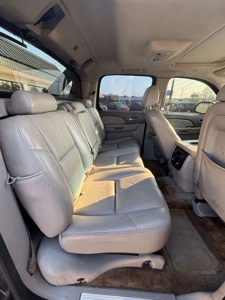 Used 2007 Chevrolet Avalanche LT w/ LT Preferred Equipment Group image 12