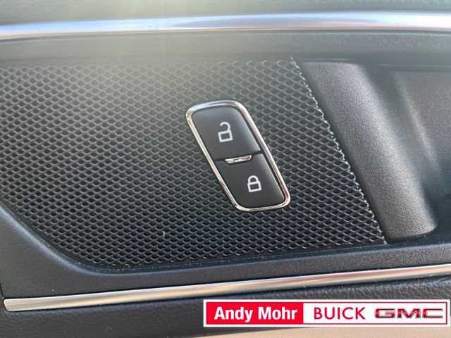 Used 2017 Ford Edge Titanium w/ Technology Package FWD image 41