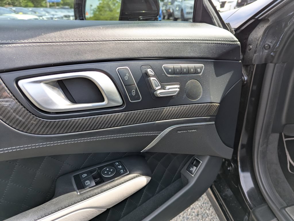 Used 2016 Mercedes-Benz SL 63 AMG image 13