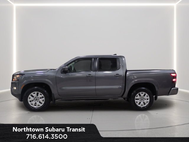 Used 2024 Nissan Frontier 4x4 Crew Cab image 2