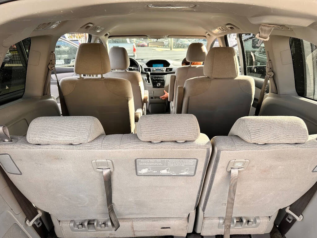 Used 2012 Honda Odyssey LX image 17