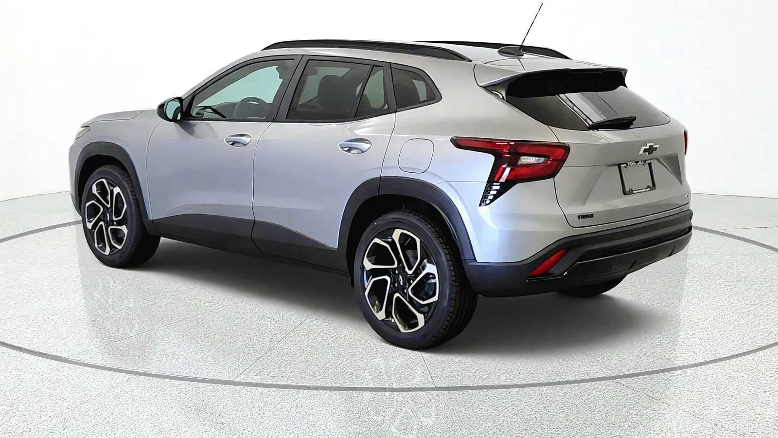 New 2026 Chevrolet Trax RS w/ Sunroof Package FWD image 6