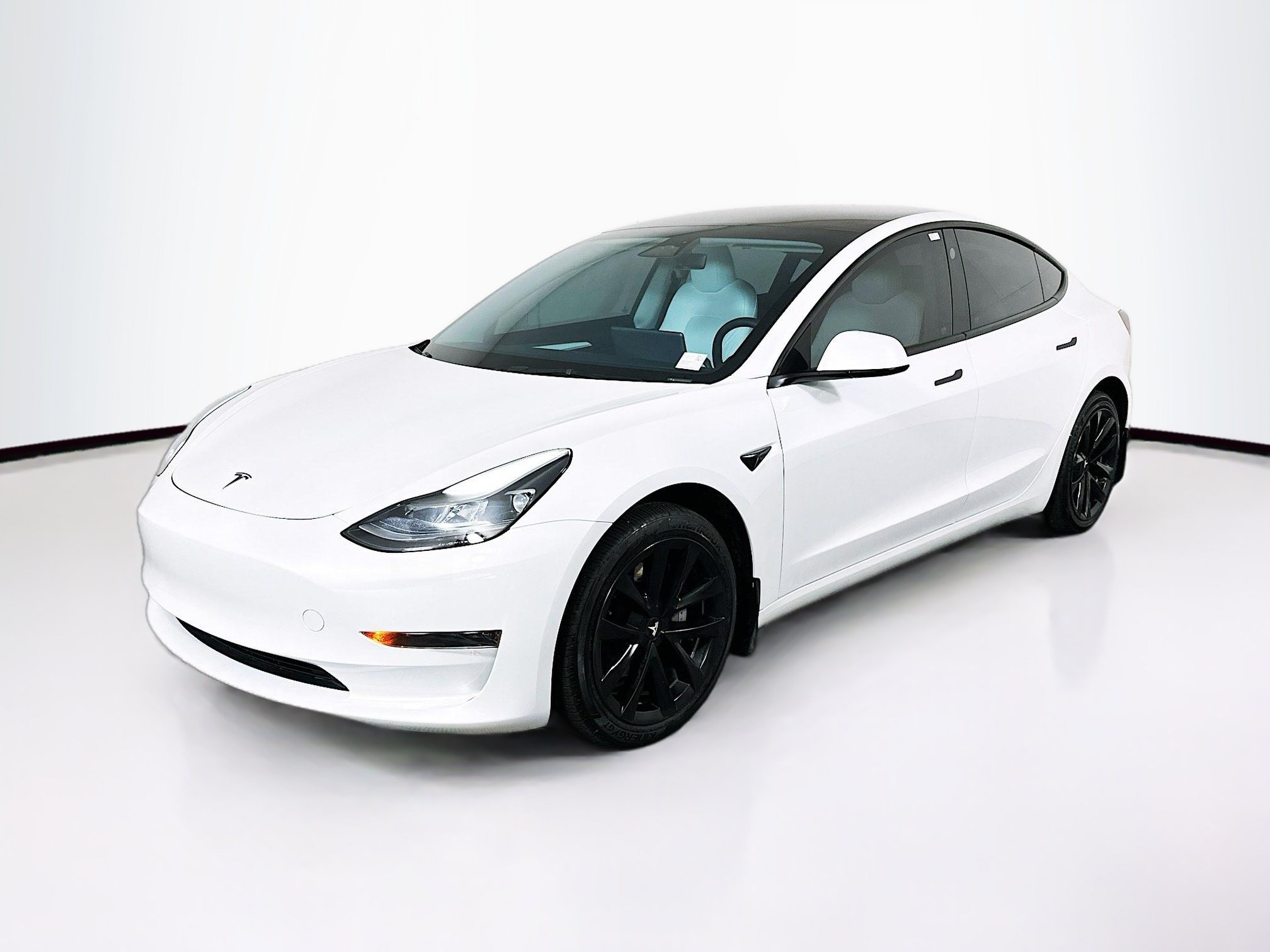 Used 2023 Tesla Model 3 Standard Range RWD image 3