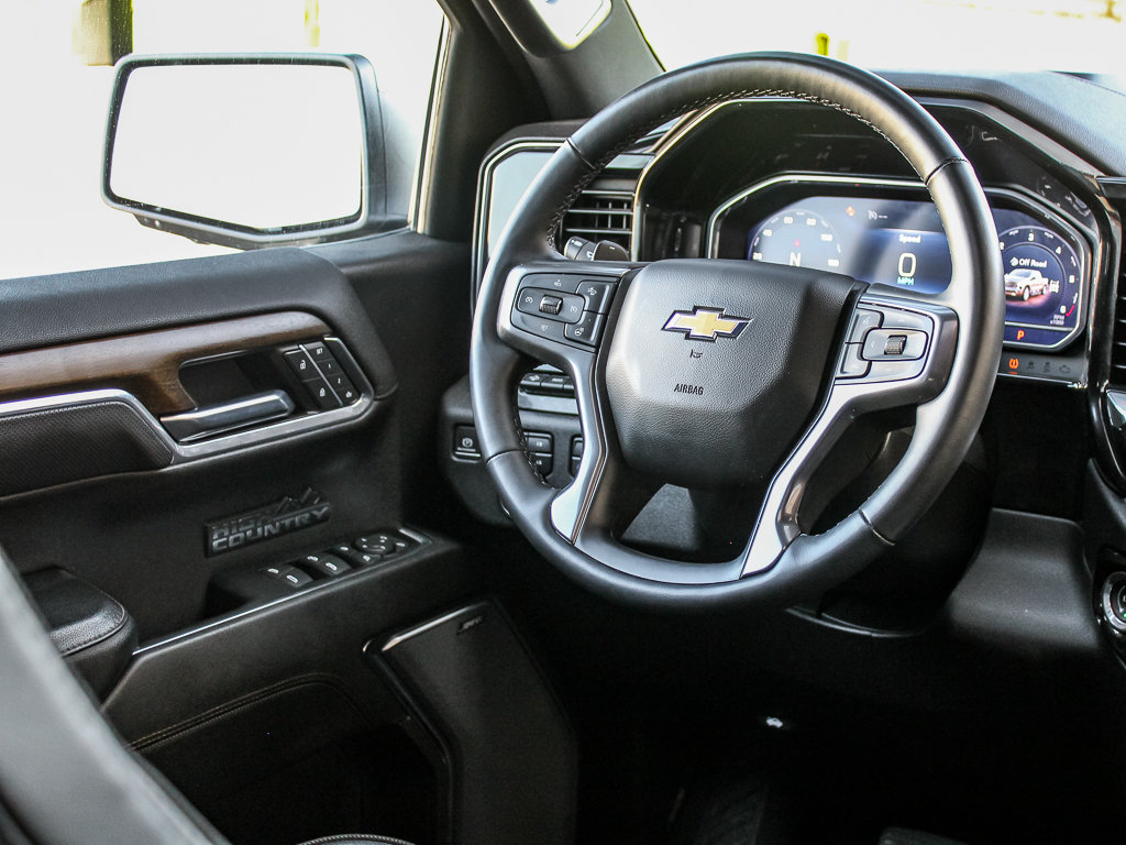 Used 2024 Chevrolet Silverado 1500 High Country w/ Technology Package AWD/4WD image 40