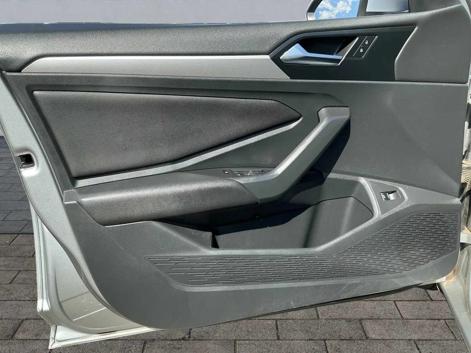 Used 2020 Volkswagen Jetta S image 10