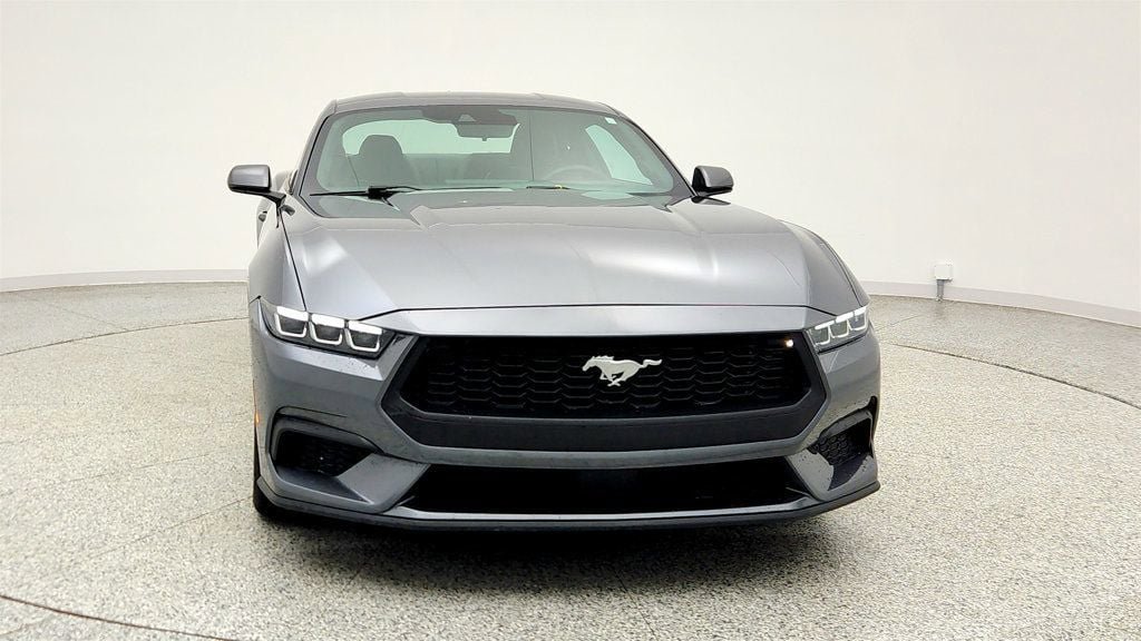 Used 2024 Ford Mustang Coupe image 2
