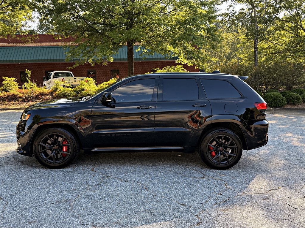 Used 2020 Jeep Grand Cherokee SRT AWD/4WD image 8