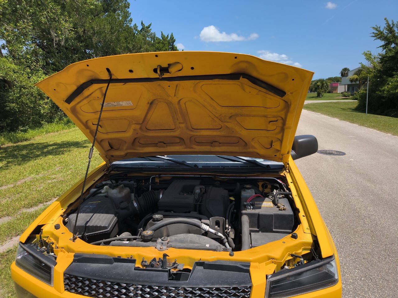 Used 2005 Chevrolet Colorado LS RWD image 16