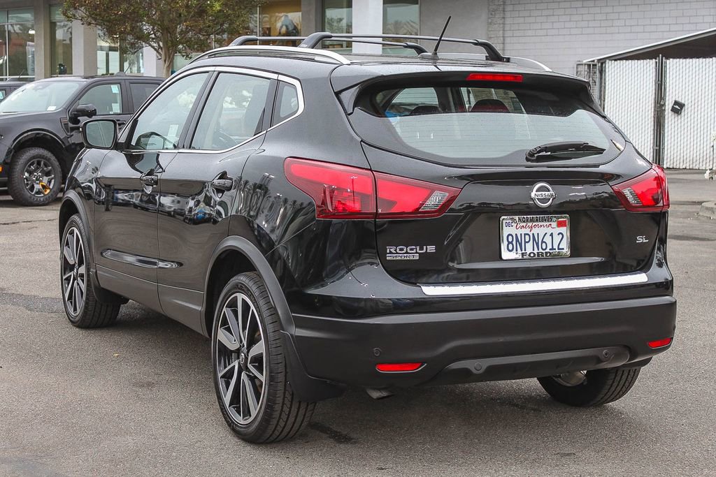 Used 2019 Nissan Rogue Sport SL image 9
