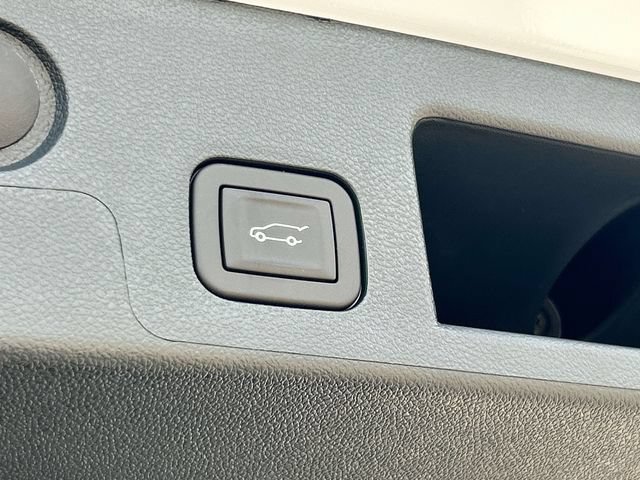 New 2027 Chevrolet Equinox RS w/ Safety and Technology Package FWD image 13