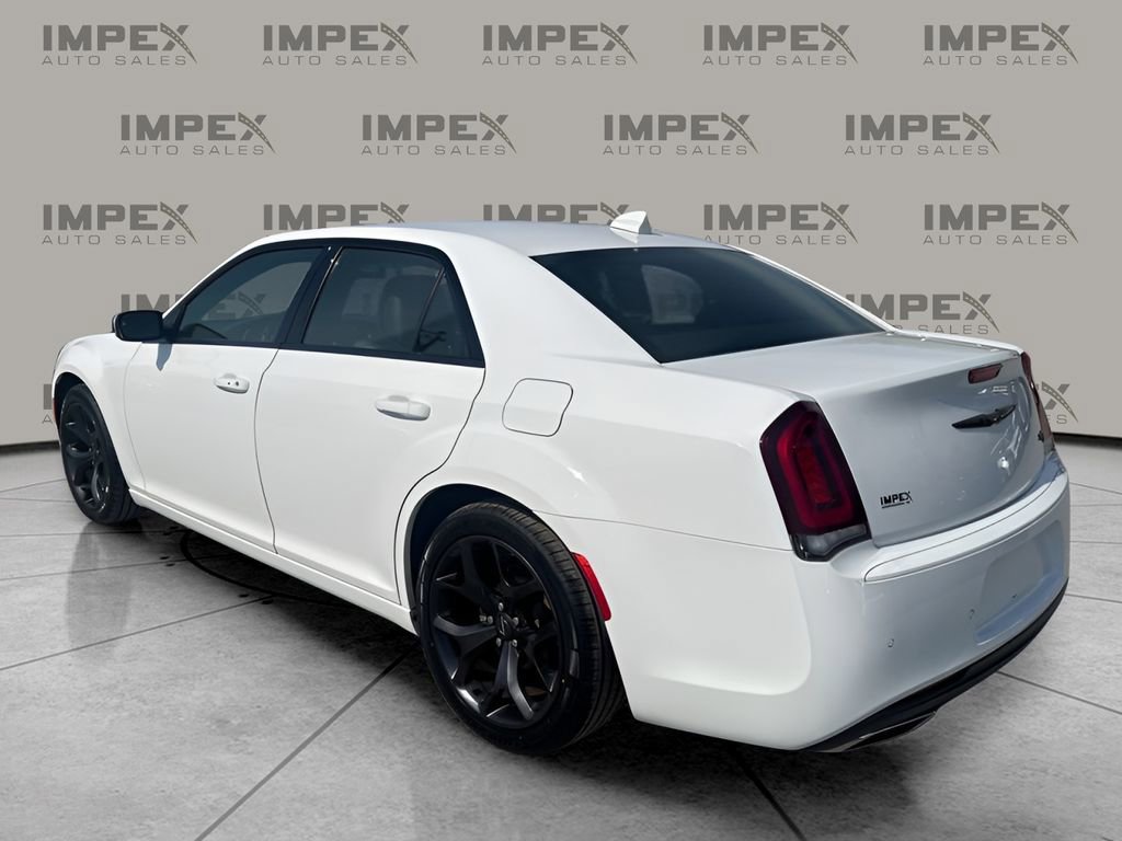 Used 2021 Chrysler 300 S image 3