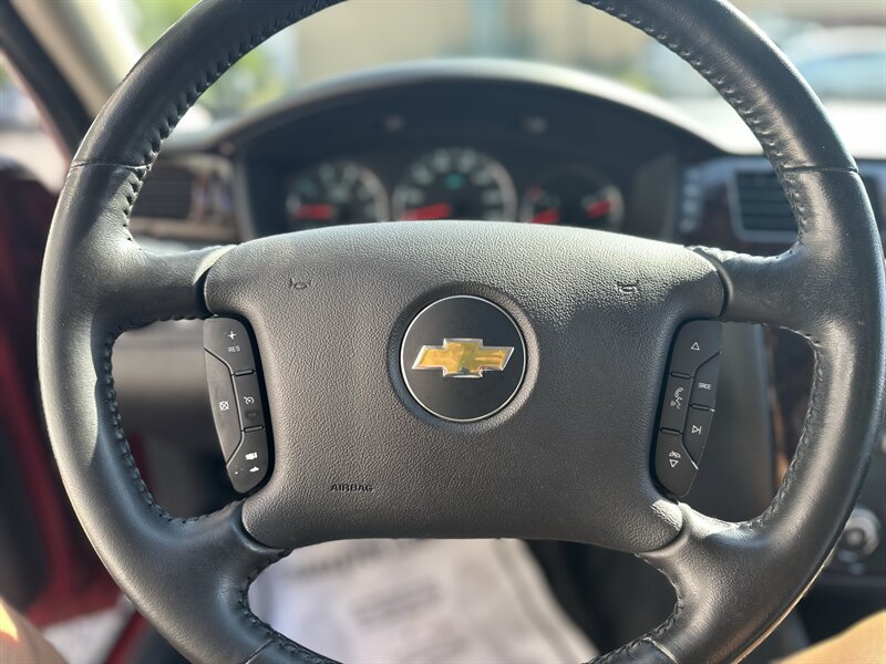Used 2013 Chevrolet Impala LT FWD image 16