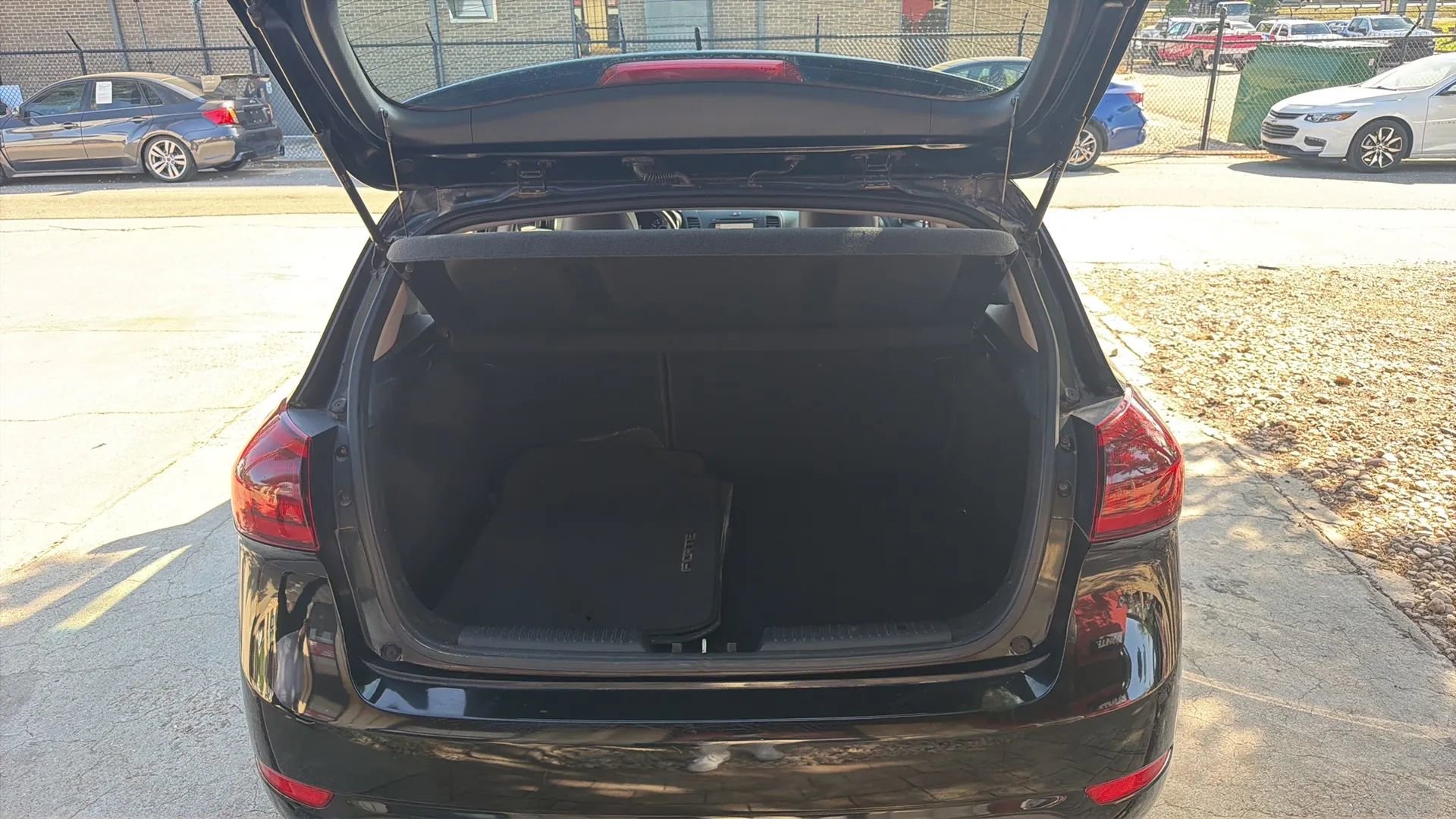 Used 2015 Kia Forte EX w/ EX Premium Package FWD image 5