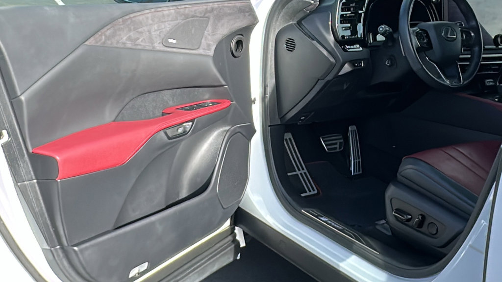 Used 2024 Lexus RX 500h F Sport w/ Convenience Package image 23