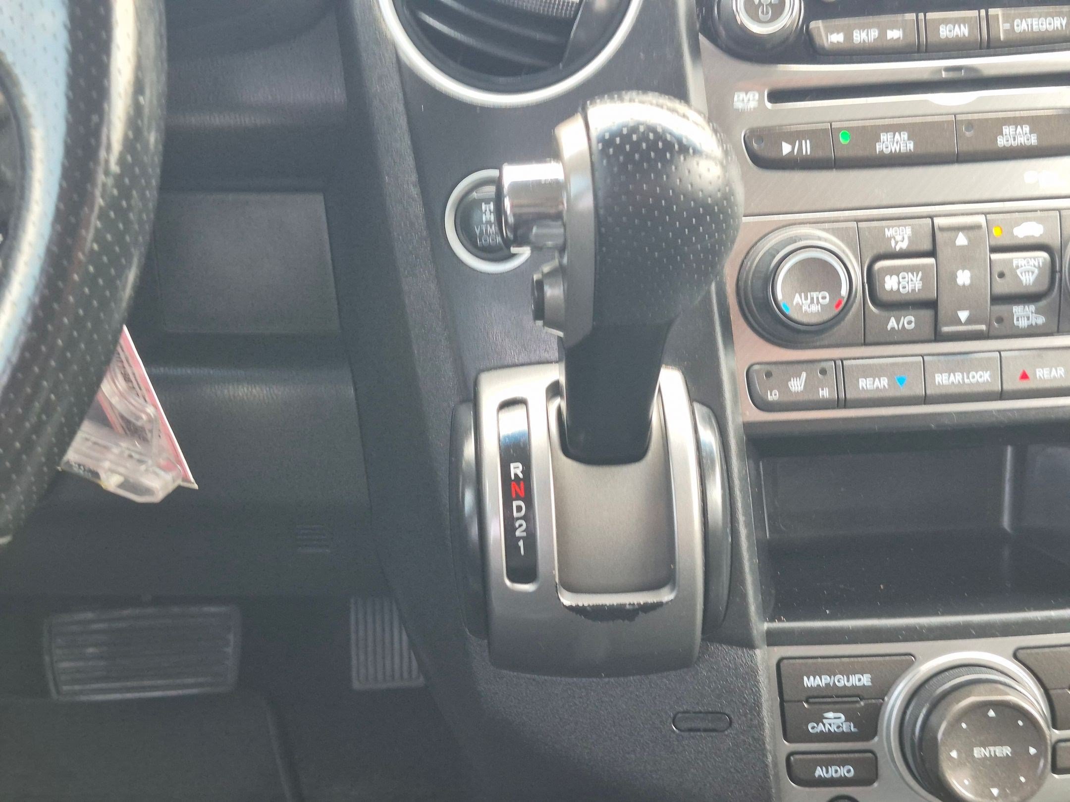 Used 2012 Honda Pilot Touring image 27