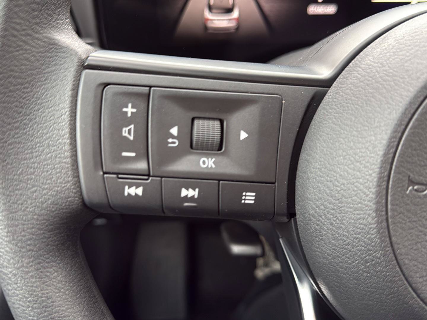 New 2026 Nissan Kicks SV w/ SV Premium Package AWD/4WD image 9