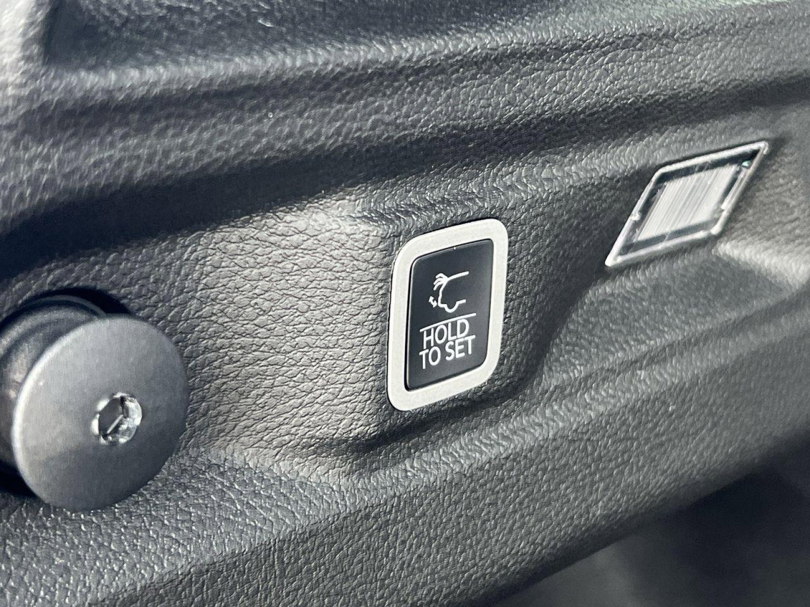 New 2025 Jeep Grand Cherokee L Laredo w/ Luxury Tech Group I image 19