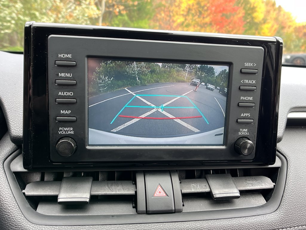 Used 2019 Toyota RAV4 LE w/ All Weather Liner Package AWD/4WD image 18