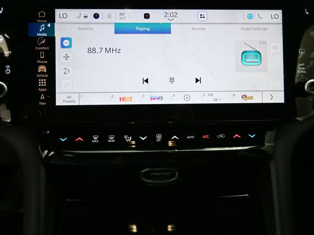 New 2026 Jeep Grand Cherokee L 4WD image 17