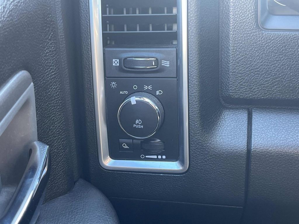 Used 2018 RAM 2500 Power Wagon w/ Leather & Luxury Group image 25