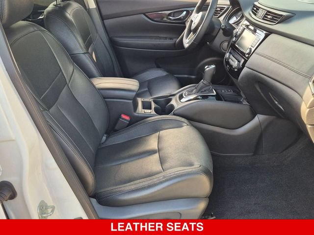 Used 2019 Nissan Rogue SL w/ Premium Package AWD/4WD image 38
