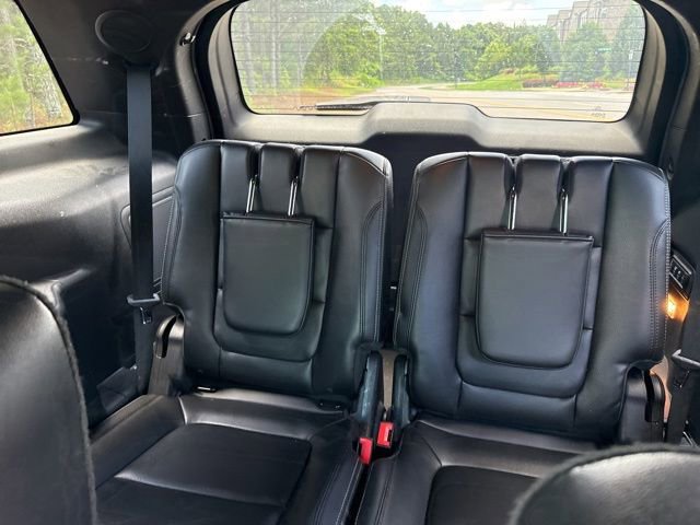Used 2016 Ford Explorer Limited w/ Equipment Group 301A AWD/4WD image 10