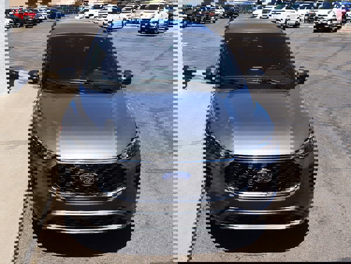 Used 2023 Ford Escape ST-Line image 15