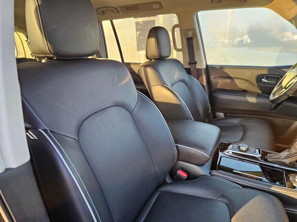Used 2024 INFINITI QX80 Premium Select w/ Cargo Package image 12