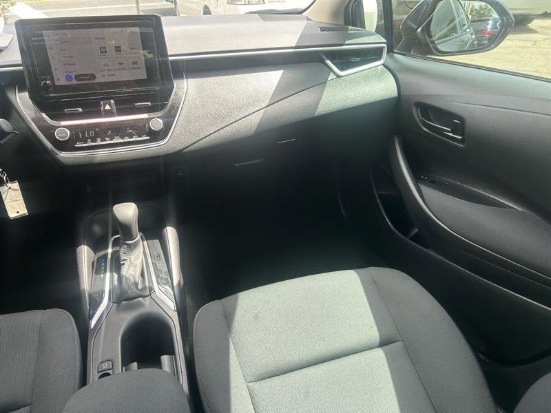 Used 2025 Toyota Corolla LE image 13