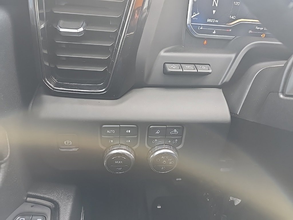 Used 2025 GMC Sierra 2500 AT4 w/ AT4 Premium Plus Package image 20