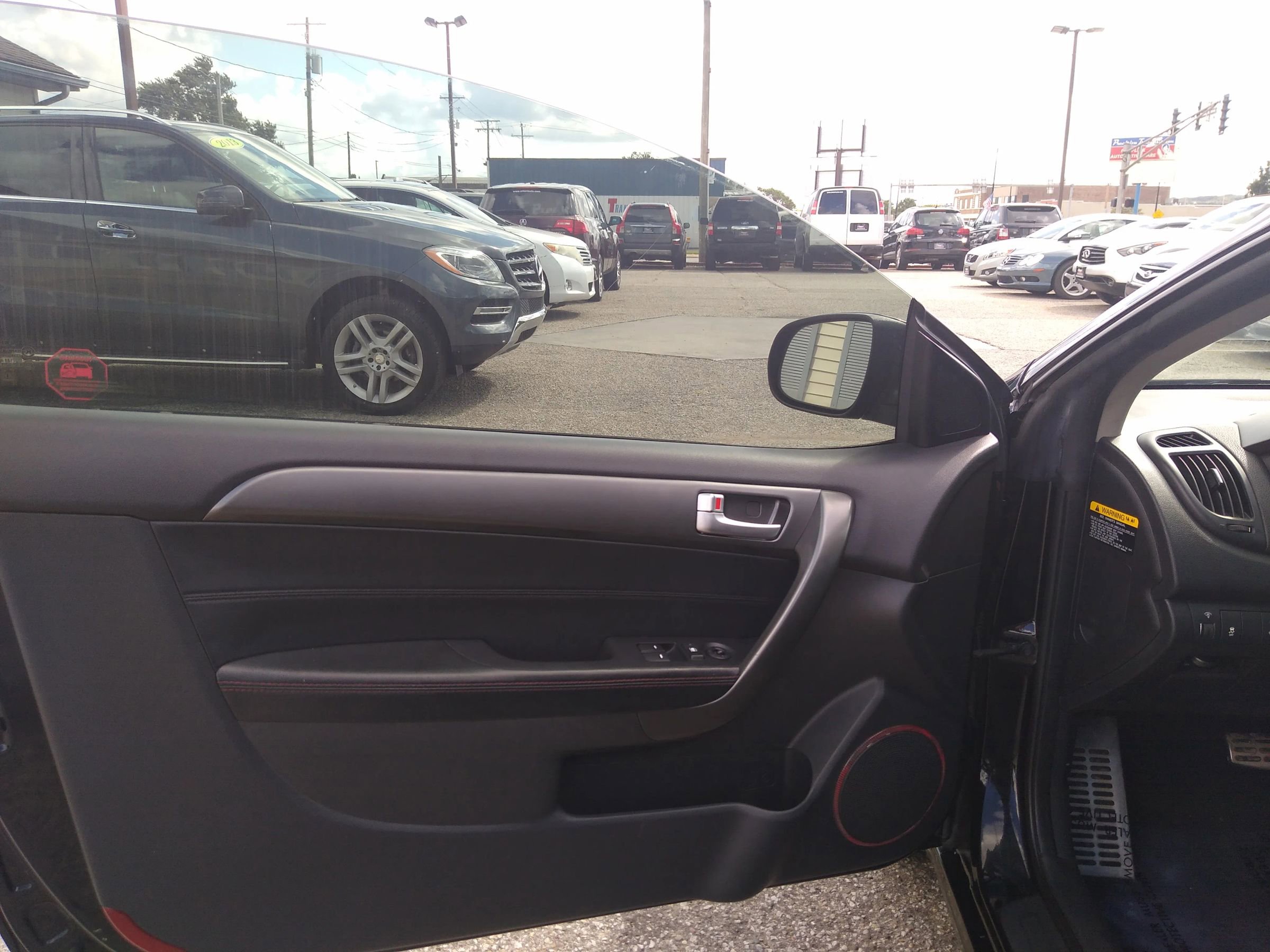 Used 2012 Kia Forte Koup SX w/ Leather Pkg image 11