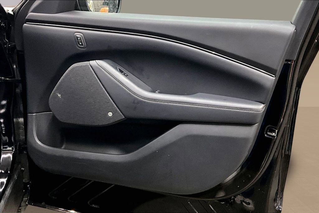 Used 2025 Ford Mustang Mach-E Premium image 13