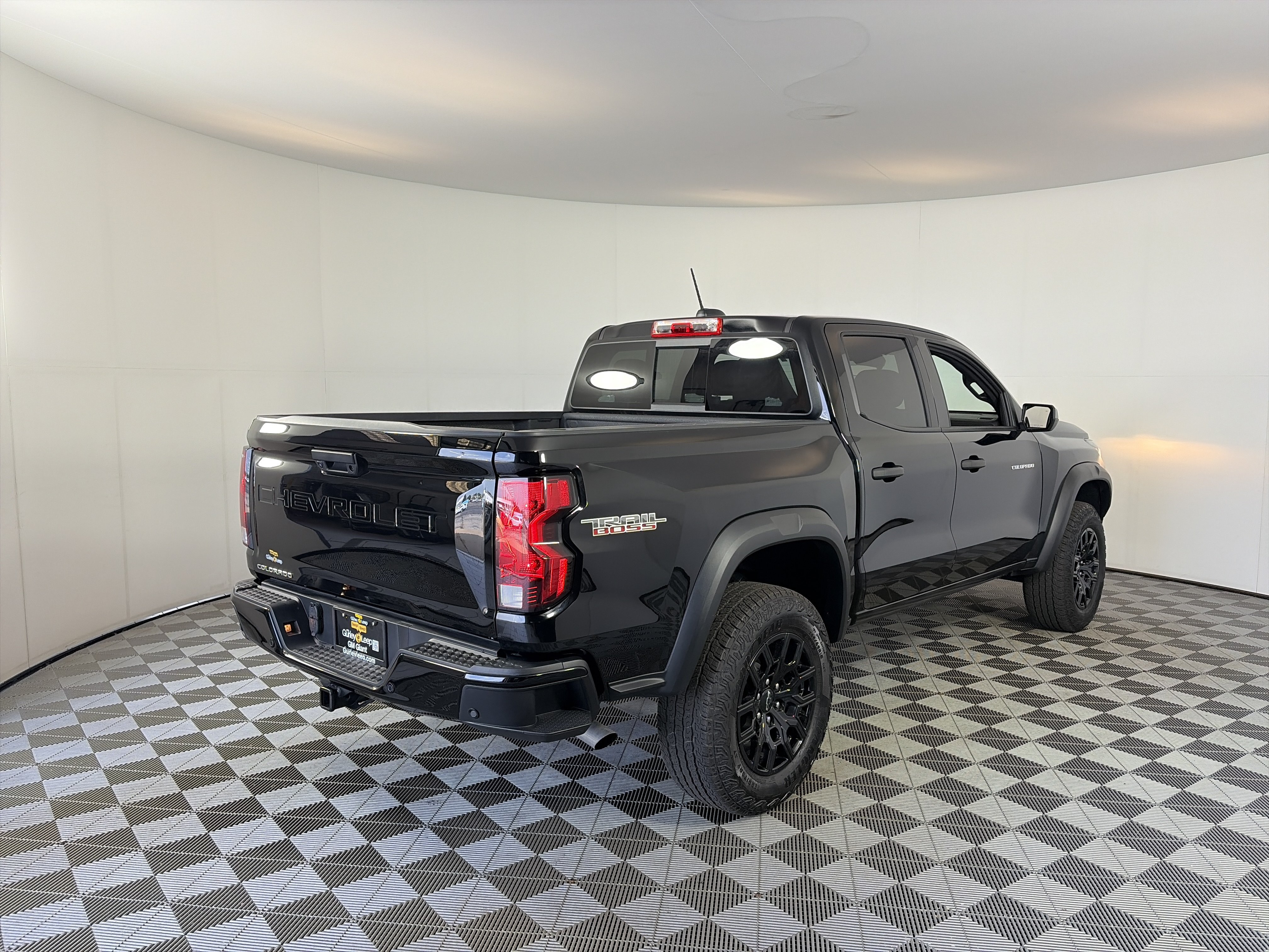Certified 2025 Chevrolet Colorado Trail Boss AWD/4WD image 5