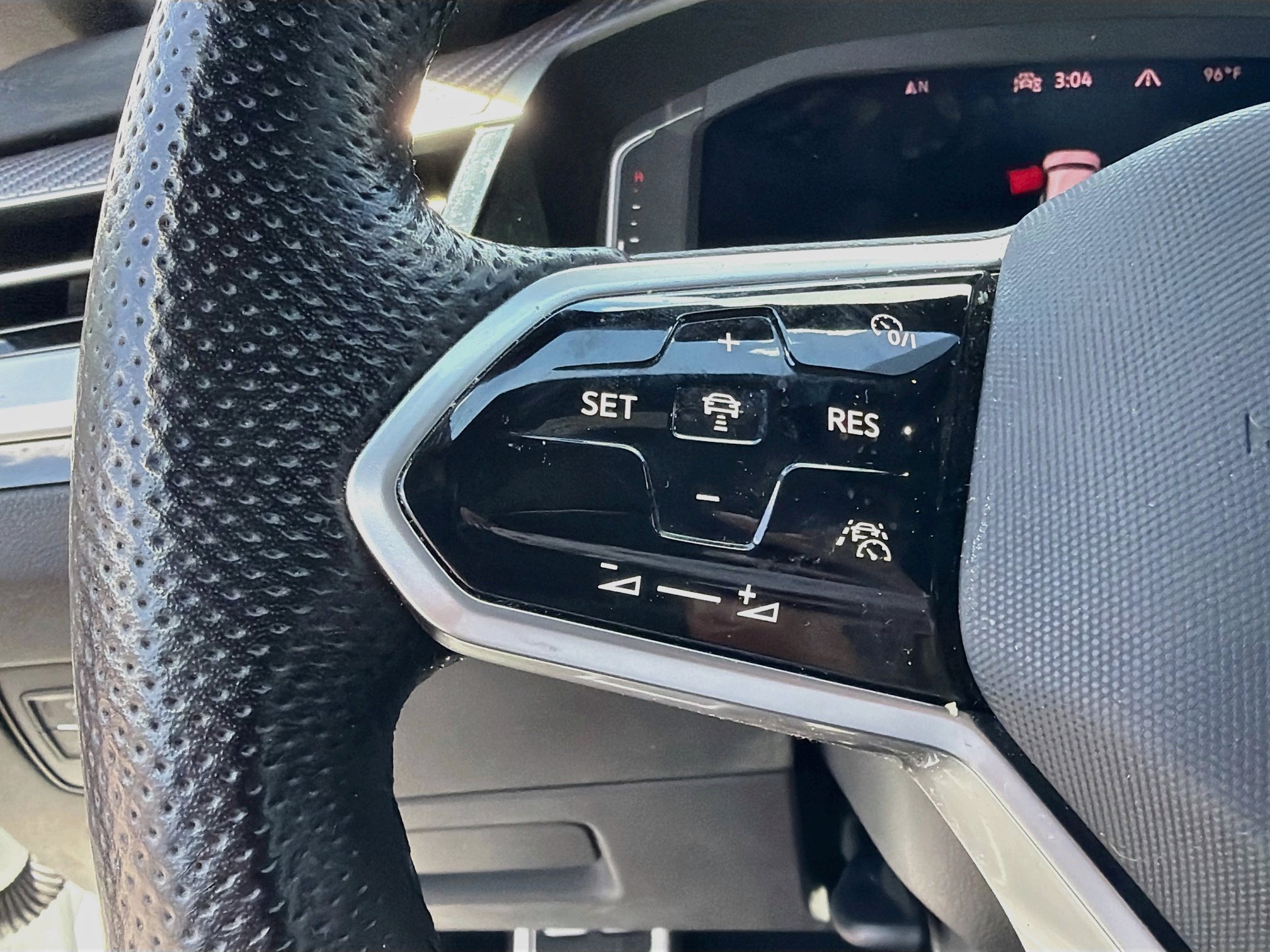 Certified 2023 Volkswagen Arteon SEL AWD/4WD image 34